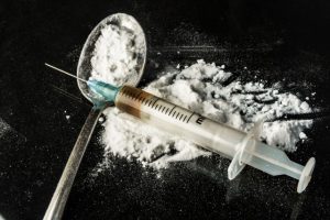 Cocaine addiction information, risks, signs, detox and rehab treatment